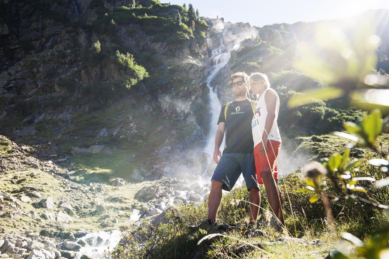 Pension Tina Neustift im Stubaital Ngoại thất bức ảnh