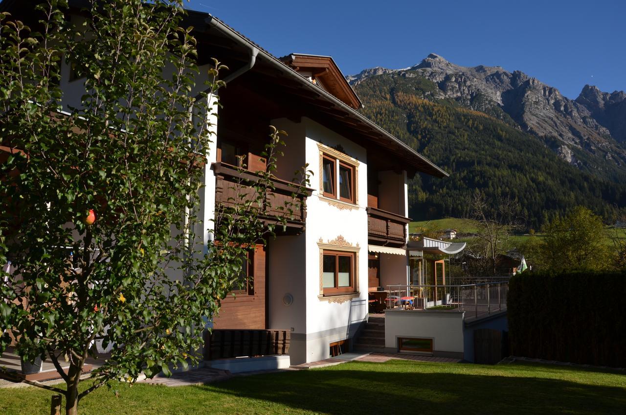 Pension Tina Neustift im Stubaital Ngoại thất bức ảnh