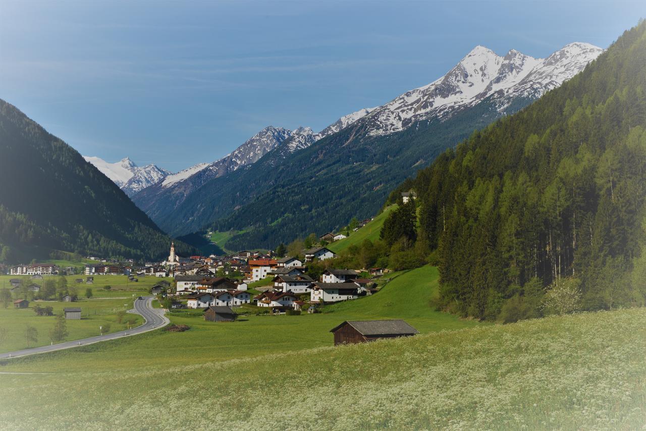 Pension Tina Neustift im Stubaital Ngoại thất bức ảnh